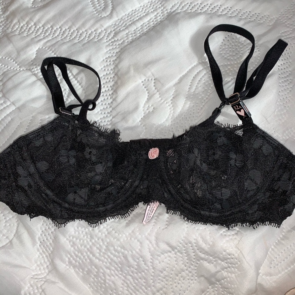 NWT Victoria Secret Bra